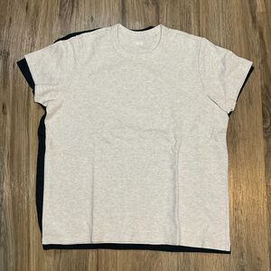 Uniqlo Gray Short Sleeve Tee